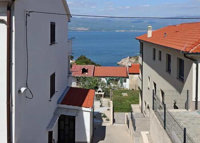 And With Parking Space - Krk - 5299 Gasthuis Vrbnik (Primorje-Gorski Kotar)